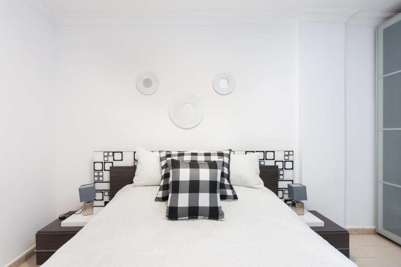 Home2Book Fantastic 160M2 Terrace Flat & Bbq Radazul Exteriér fotografie